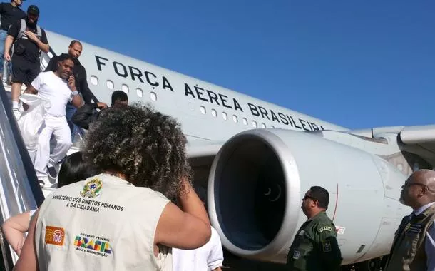 Governo Federal recebe voo de repatriados brasileiros vindos dos EUA